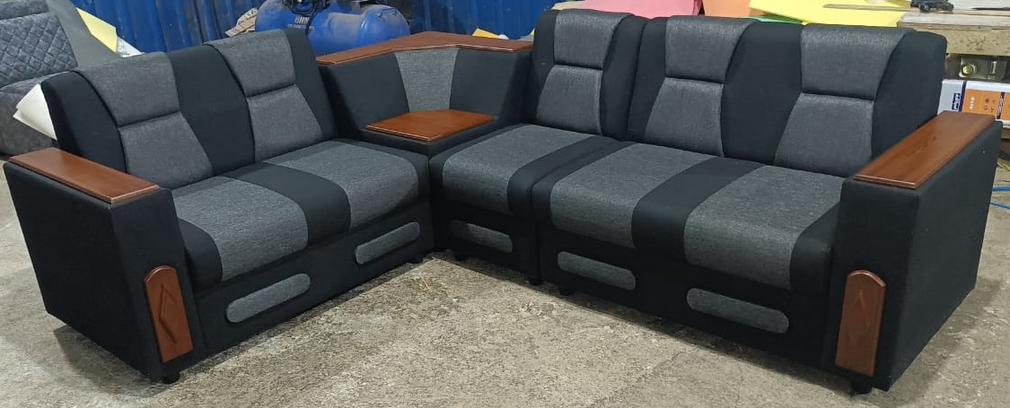 Queen-Size Coat with Belt without Storage